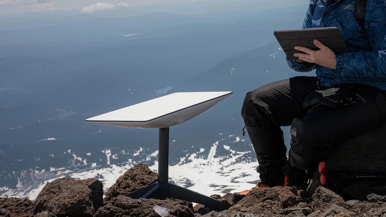 科技资讯免费平台:战略储备,SpaceX 26 亿美元收购频谱资源