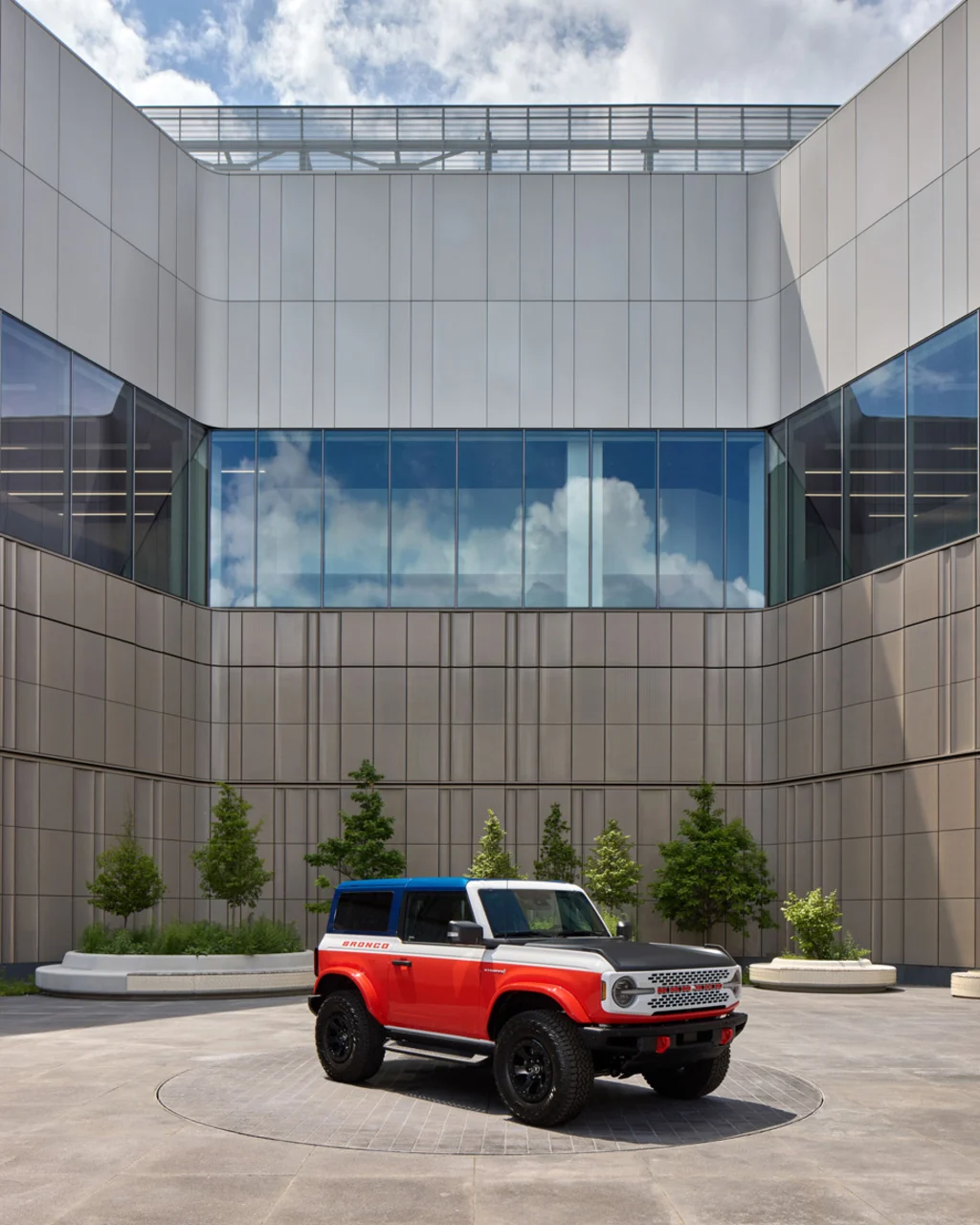 汽车新资讯平台：福特汽车公司新办公地点设计工作室