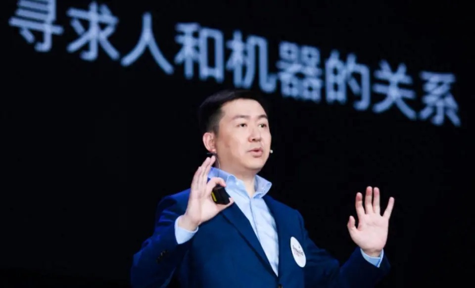 王小川携百川智能Baichuan-M3重返聚光灯，聚焦AI医疗务实突围