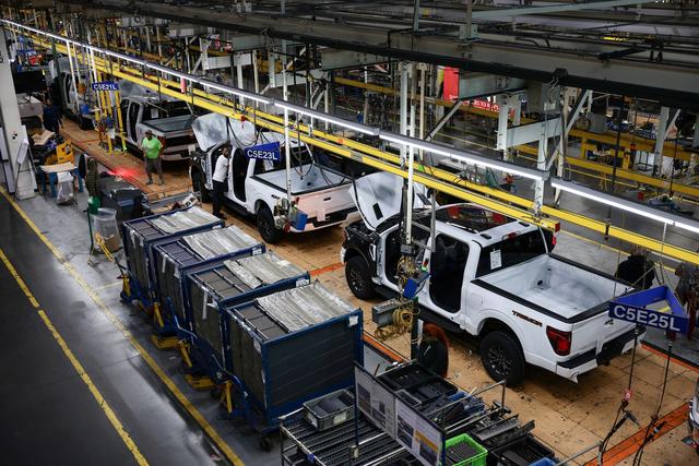 福特拟采购比亚迪混动电池，战略转向凸显中美技术融合新趋势