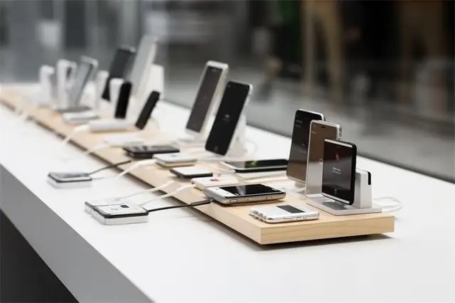 华为AI眼镜上半年有望发布，鸿蒙生态加持轻量化设计引关注