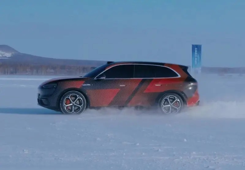 问界M6冰雪测试谍照曝光，华为智能技术全面加持引市场关注