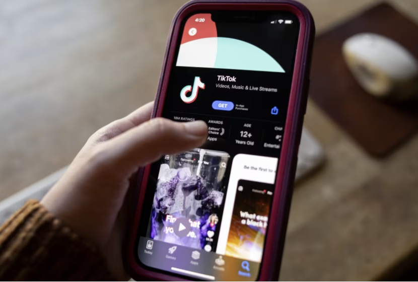 TikTok美国业务重组引发用户出逃，新兴平台UpScrolled下载量激增