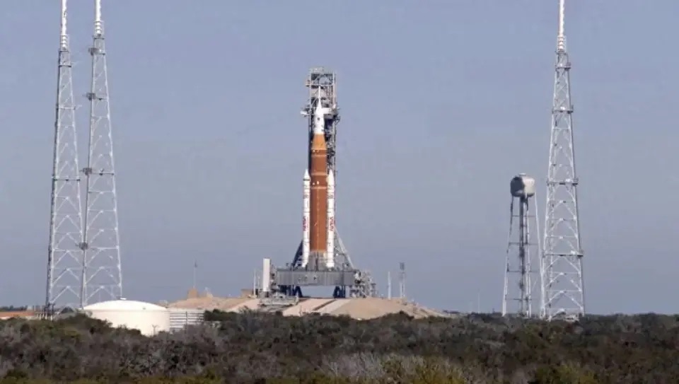 NASA“阿尔忒弥斯2号”湿彩排因液氢泄漏中止，发射窗口推迟至3月