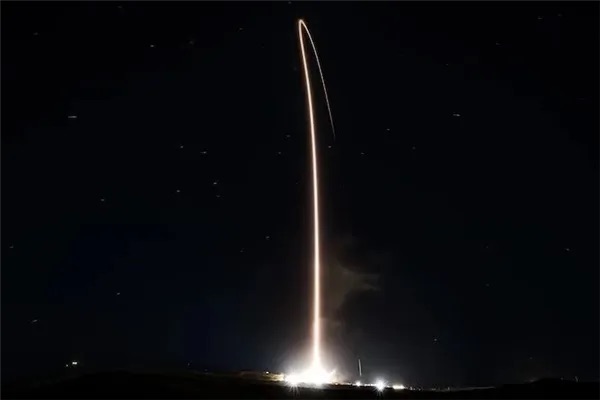 SpaceX年内星链发射突破500颗，回收纪录同步刷新