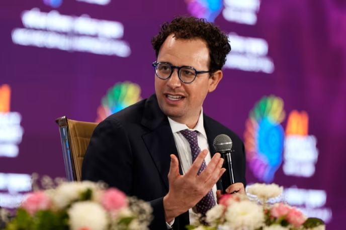 Anthropic陷军用AI困局：一边被美军实战调用，一边遭防务承包商加速弃用