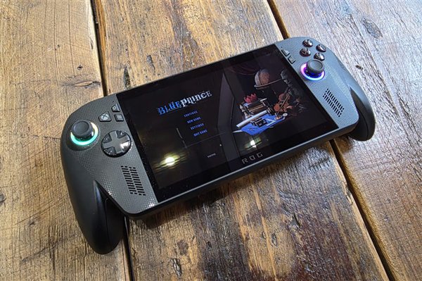 手机大厂进军掌机市场，中年玩家成核心目标群体？