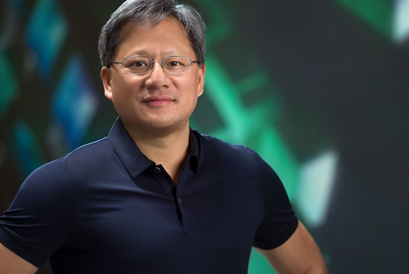 黄仁勋呼吁理性看待AI风险 坚信技术将扩大就业而非取代人力