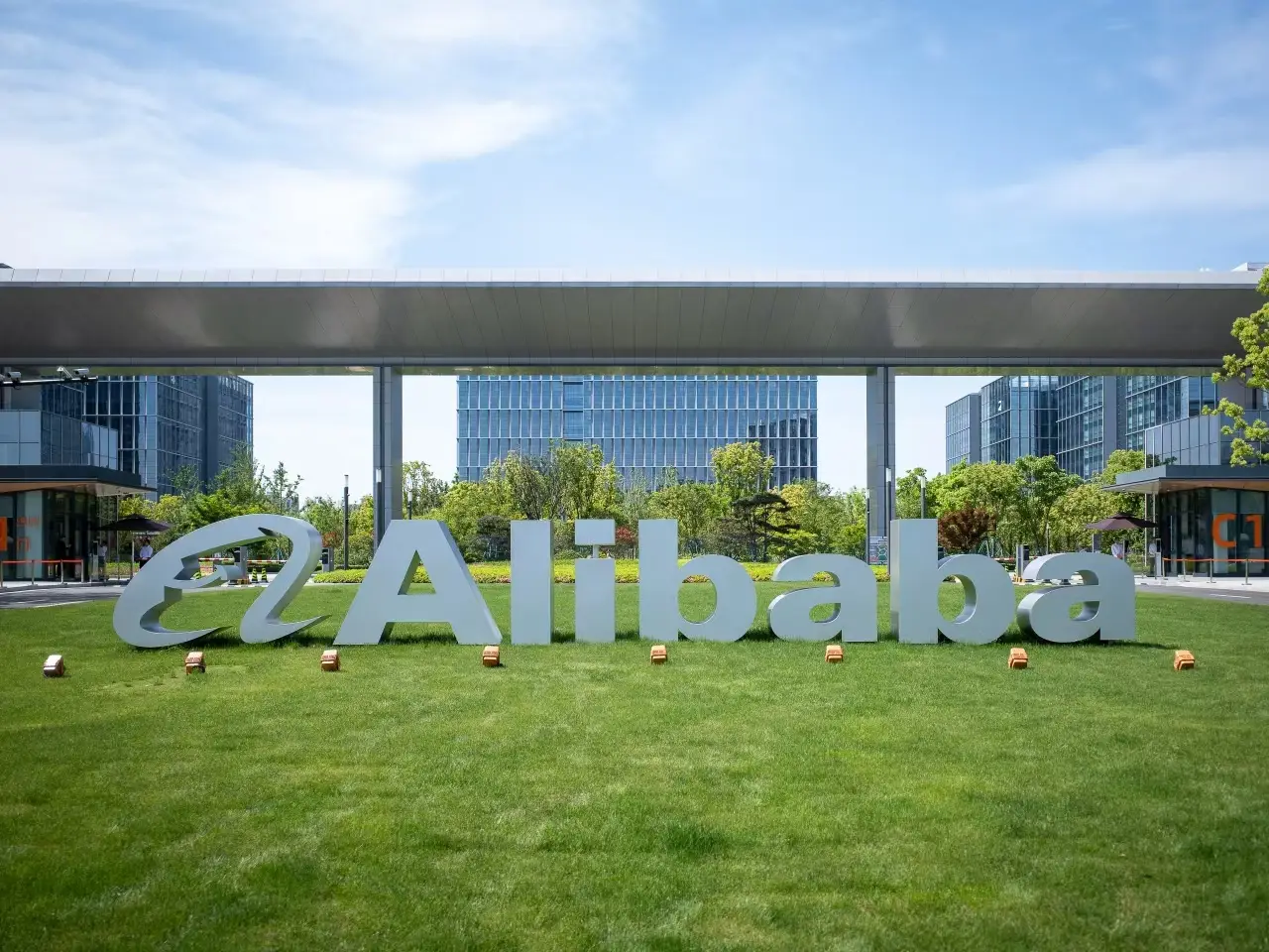 阿里Q3财报披露平头哥AI芯片商业化进展：年营收超百亿，或考虑未来IPO