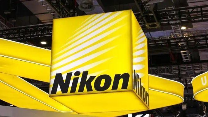 百年光学巨头尼康巨亏850亿日元，光刻机业务全面溃退