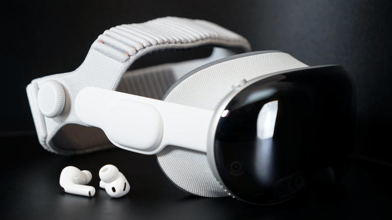 Vision Pro用户将沉浸式体验“阿耳忒弥斯2号”载人绕月发射