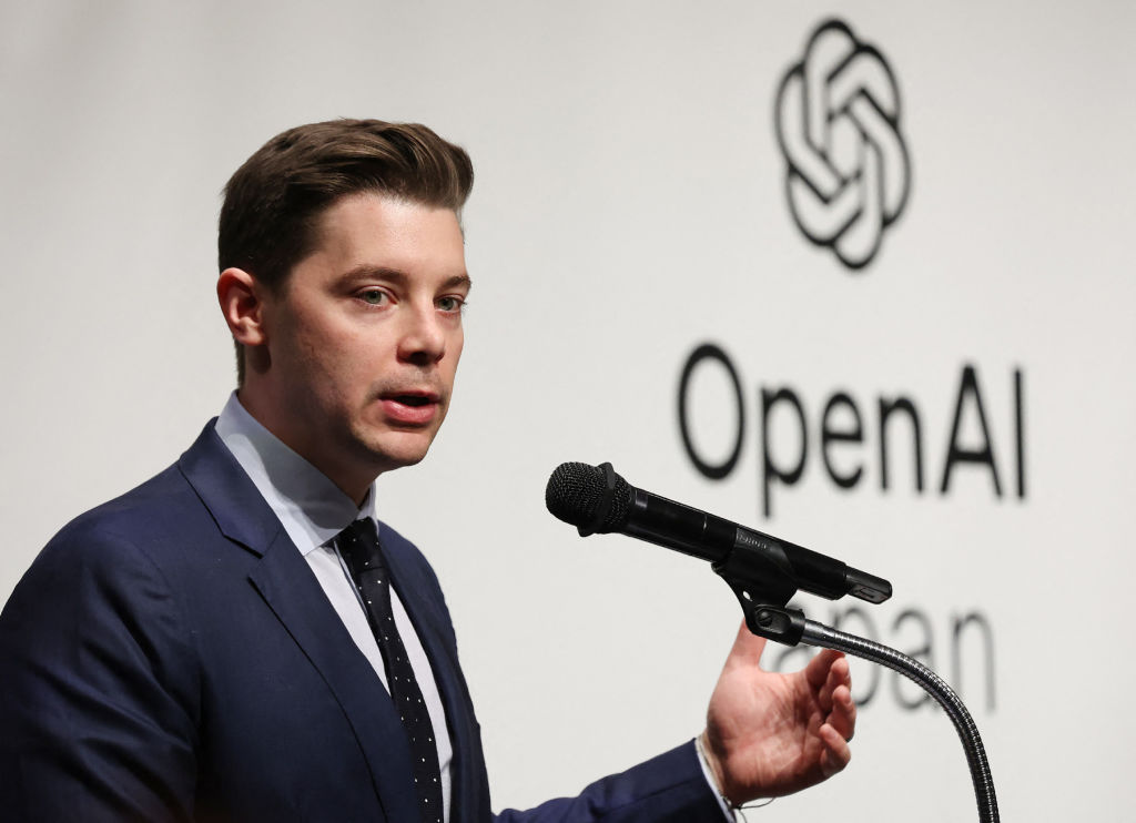 OpenAI高层集体调整：COO转岗、CMO离职休养、AGI业务负责人请病假