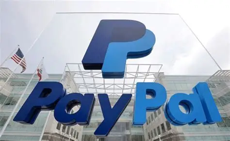 股价腰斩、裁员两成：PayPal的“AI救赎”与不得不面对的残酷现实
