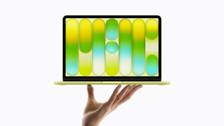 MacBook Neo产能目标翻倍至千万台，芯片短缺或推高售价