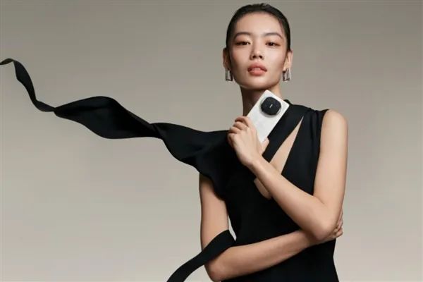 首发麒麟新平台！华为Mate X7参数曝光