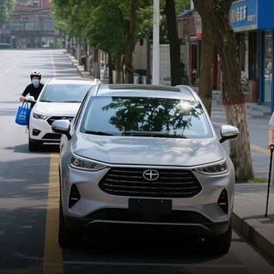 警惕“开门杀”，这2个安全开门技巧，你会吗