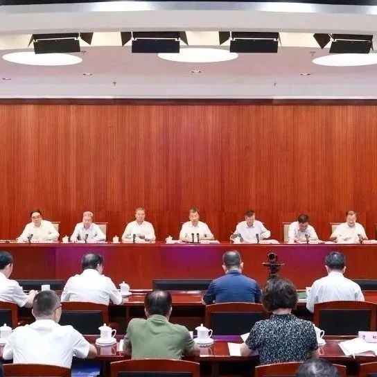【教育】教育部召开年中推进会：稳妥推进人工智能赋能教育变革