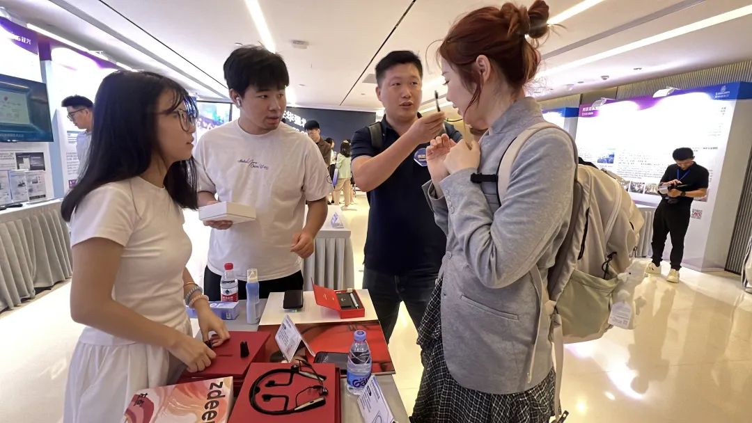 资讯配图