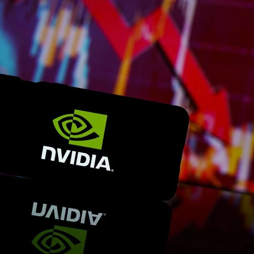 英伟达、AMD上缴15%收入，以获特朗普政府对华出口许可