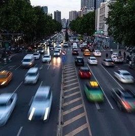 车企承诺60天支付账期兑现情况曝光！官方：有三家车企实现；苹果手机 iPhone 17 Pro长得像充电宝引热议；罗马仕重启招聘