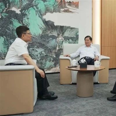 海尔CEO到访福耀科技大学：与曹德旺、王树国等洽谈校企合作