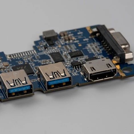 10块钱的电子垃圾，七合一HUB，竟然带HDMI+VGA+以太网接口