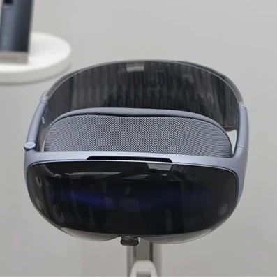 新机：小米16电池超大；曝华为Mate 80系列首发麒麟9030；vivoVision价格曝光；iPhone将砍掉相机控制按键
