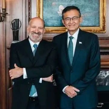 官宣：美国拿下英特尔10%股权！特朗普：没花一毛钱、伟大的交易！