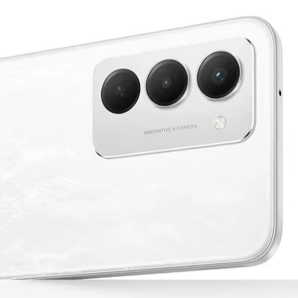 新机：小米16黑边超窄；iPhone17保护壳亮相；鼎桥新机来了；红米新机悄悄上架