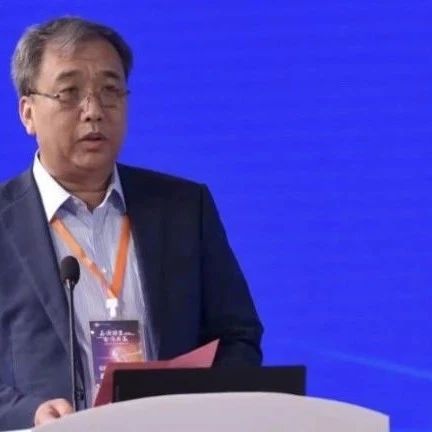 北方华创：H1营收161亿、现金流暴跌917%