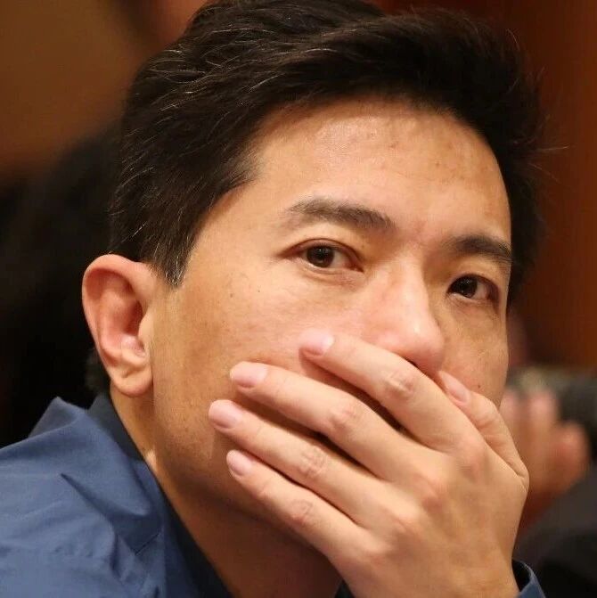 李彦宏痛定思痛，百度割肉求生