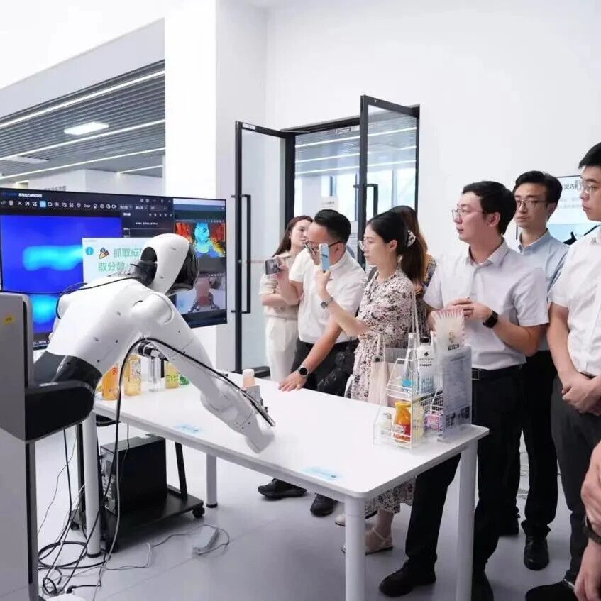 湖北构建行业首个超大规模多模态触觉数据引擎与认知训练中心 人形机器人产业破解“触觉孤岛”难题