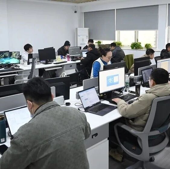 AI终局之战：美国目前赢了技术，但中国会赢下未来？