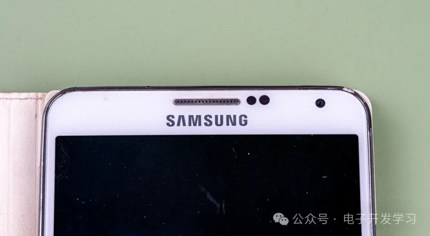 拆解三星GALAXY Note 3手机，看看当年旗舰机堆料有多狠！图3