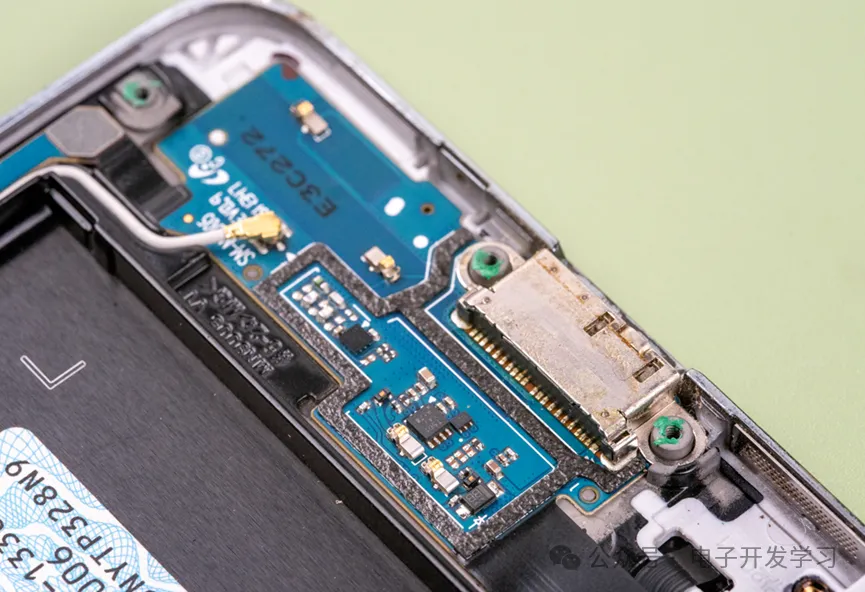 拆解三星GALAXY Note 3手机，看看当年旗舰机堆料有多狠！图46
