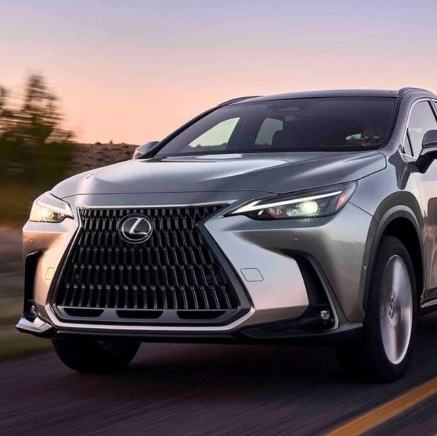 新款雷克萨斯NX上市，2.0L+CVT卖29.98万，谁给的勇气？