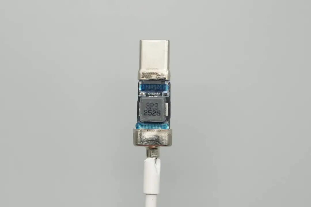 拆解报告：谷歌25W Qi2.2磁吸无线充电器图22