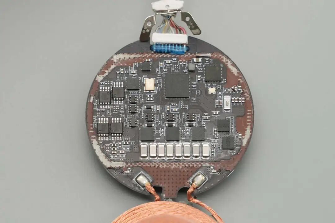 拆解报告：谷歌25W Qi2.2磁吸无线充电器图32