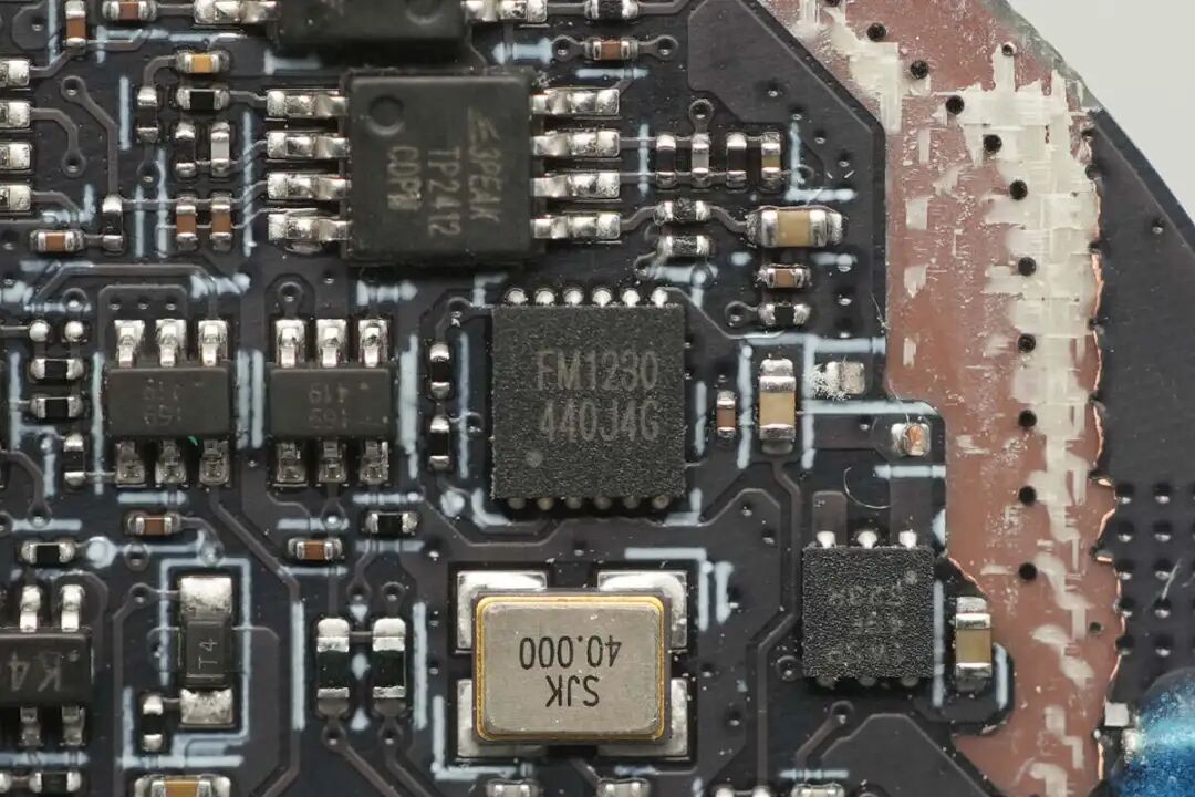 拆解报告：谷歌25W Qi2.2磁吸无线充电器图39