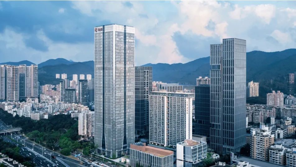 消费电子9月报：高端手机增速领跑，国产AI芯片与稳增长政策落地注入新动能图10