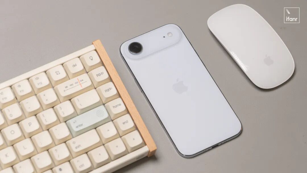 iPhone Air 港版评测：瘸腿是真瘸腿，好看也是真好看图2