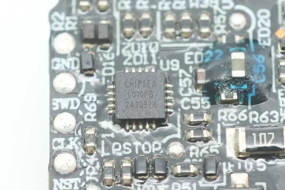拆解报告：vivo 45W 20000mAh自带线充电宝图62