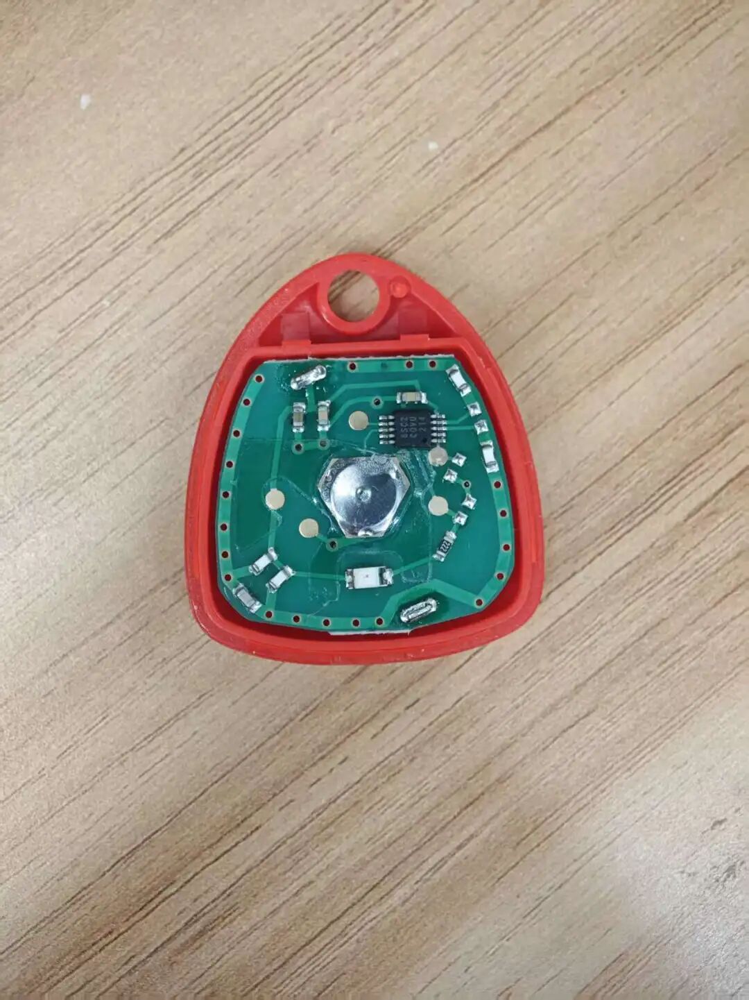 用简单的信号就能打开特斯拉充电盖，特斯拉车主们害怕吗？图11