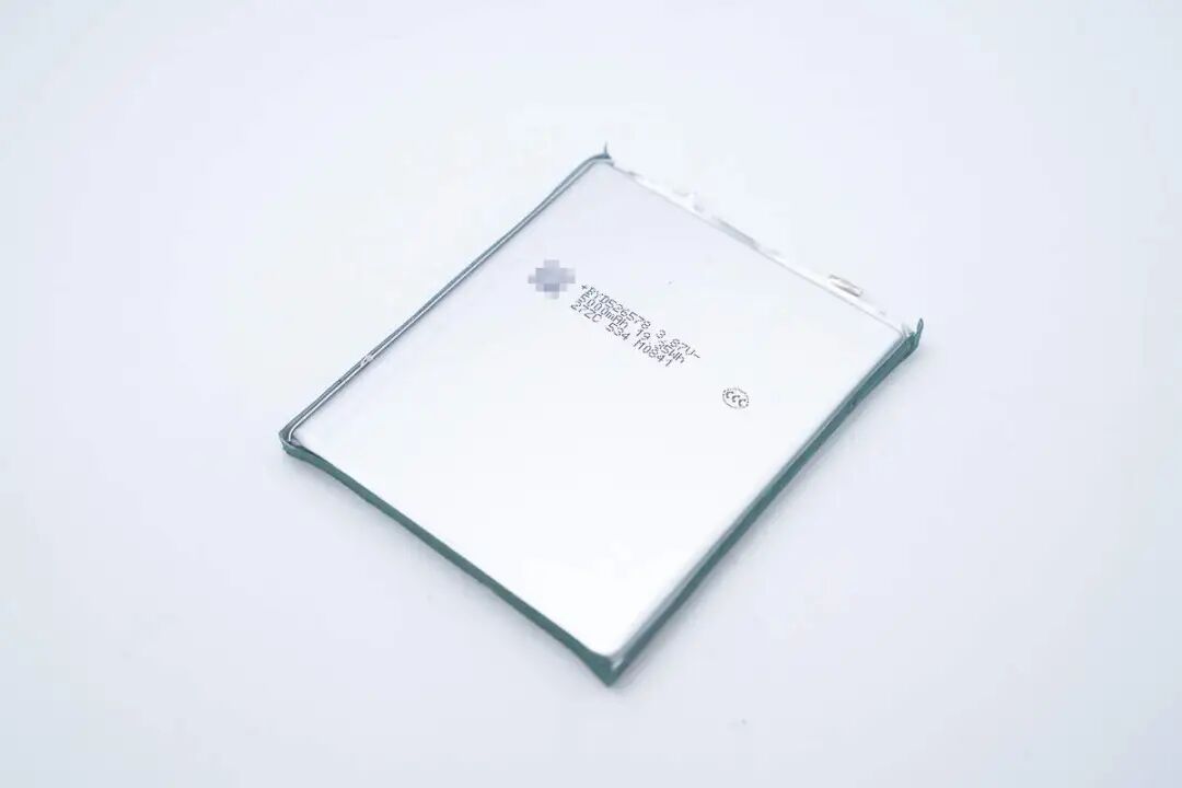 拆解报告：联想thinkplus 5000mAh超薄磁吸无线充电宝图30