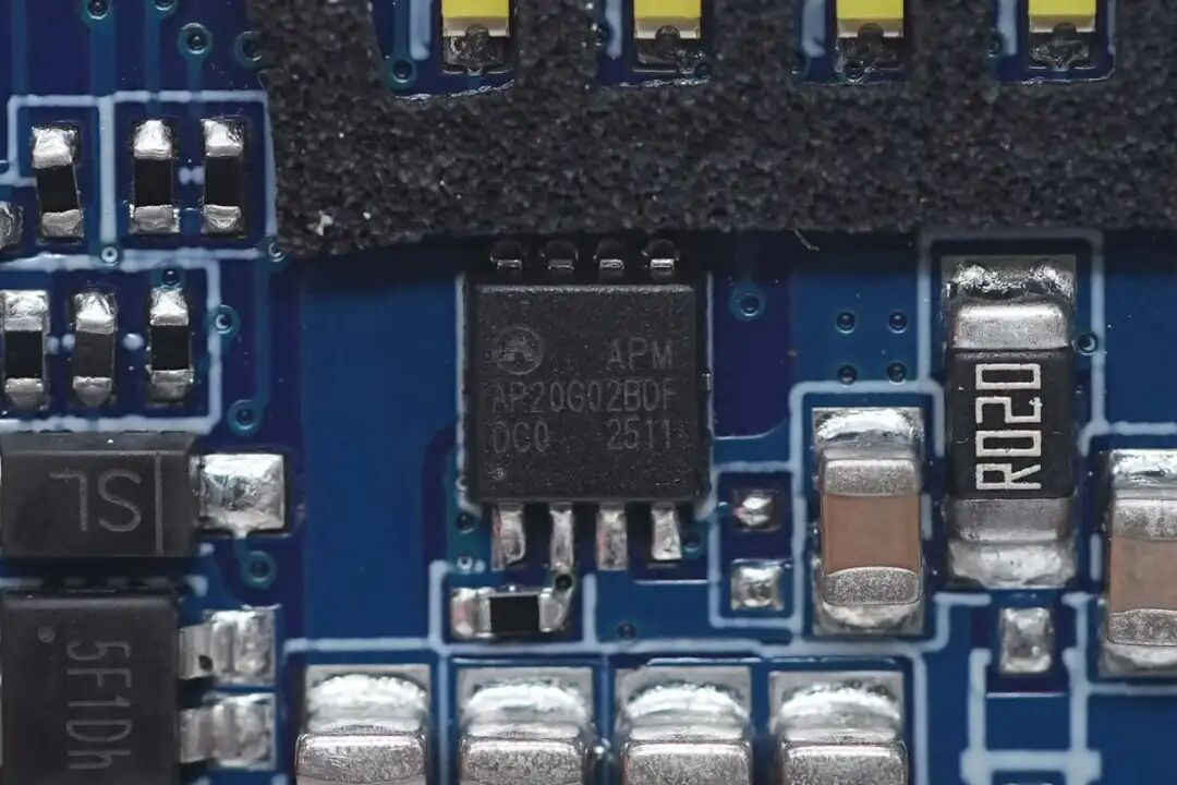 拆解报告：联想thinkplus 5000mAh超薄磁吸无线充电宝图45