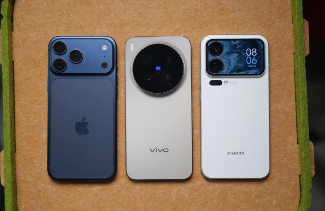iPhone被安卓机秒了？小米 17 Pro Max、VIVO X300 Pro、iPhone 17 ProMax外观详细对比图3