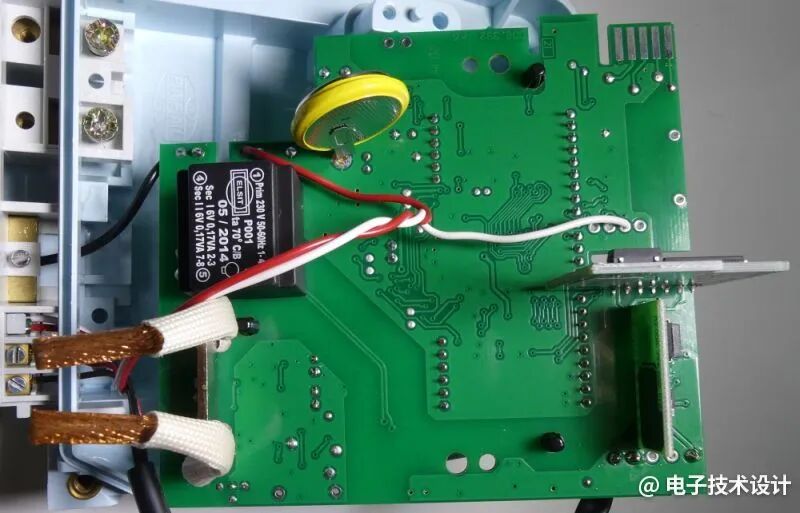拆了个电能表,发现个问题:为什么要用两个MCU?图10