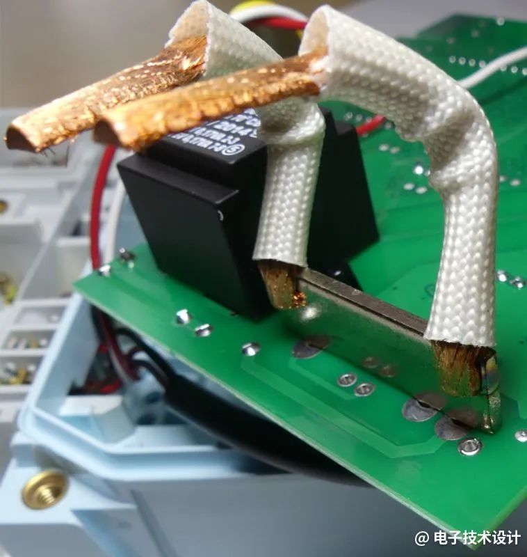 拆了个电能表,发现个问题:为什么要用两个MCU?图11