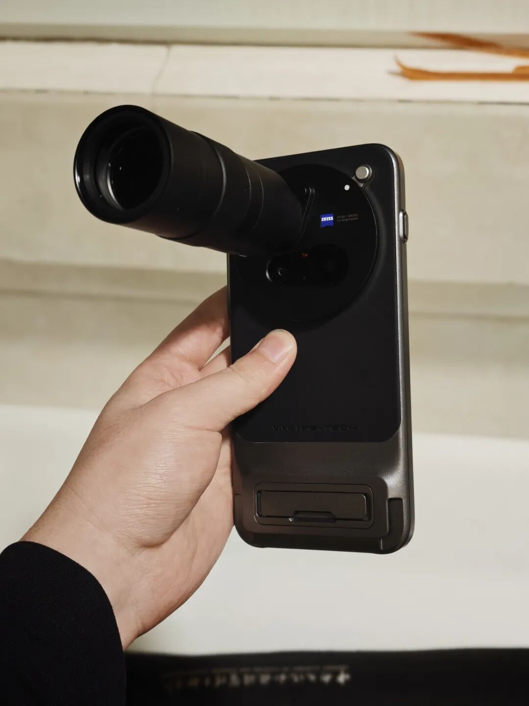 OPPO、VIVO、华为新机全部搭载外挂镜头 附 VIVO X300外挂镜头实拍图2