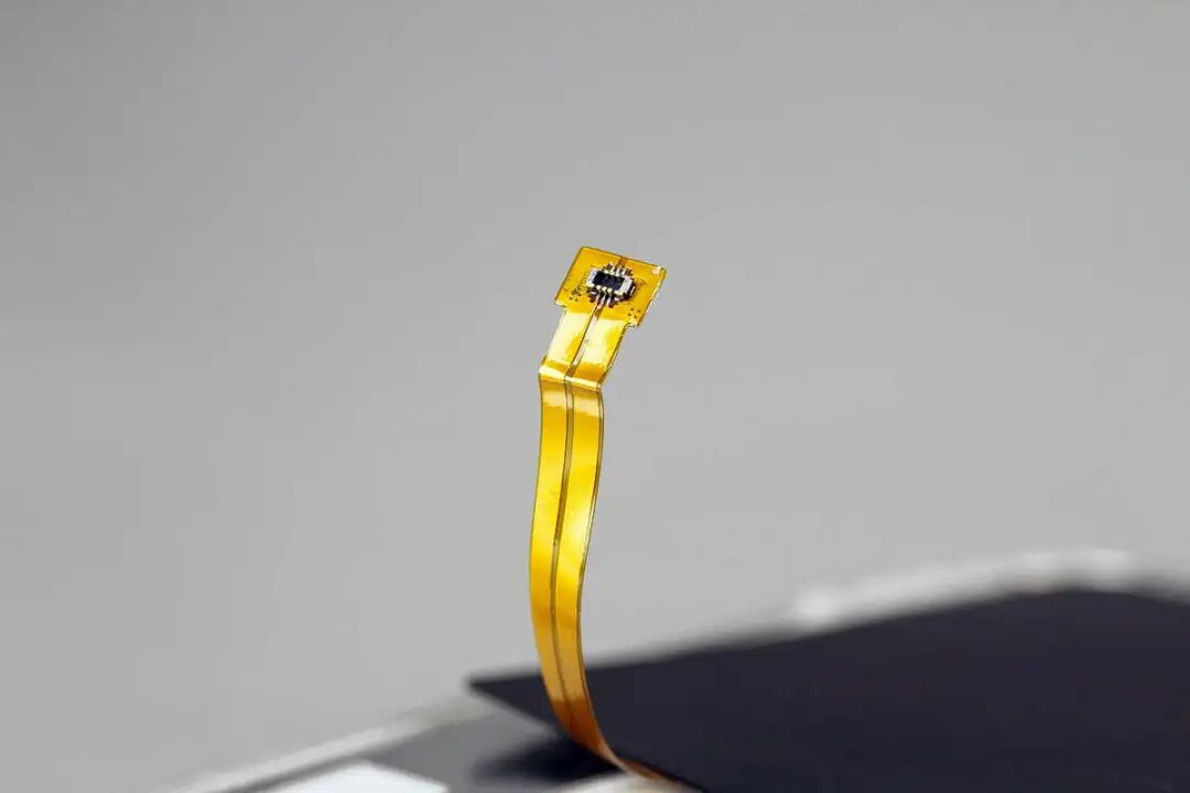 拆解报告：小米金沙江电池磁吸超薄充电宝图37